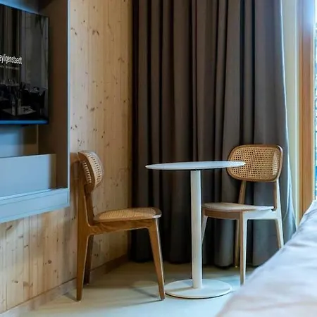 & Restaurant Heyligenstaedt 4* Gießen