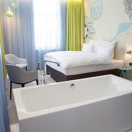 & Restaurant Heyligenstaedt 4*